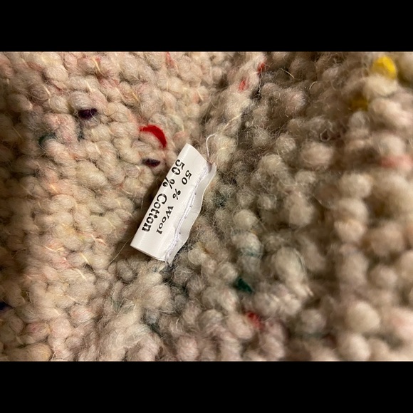 Hand knit Sweater - Picture 4 of 5